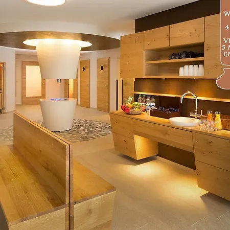 Viktoria Apartments: Family-friendly With 4-star Access