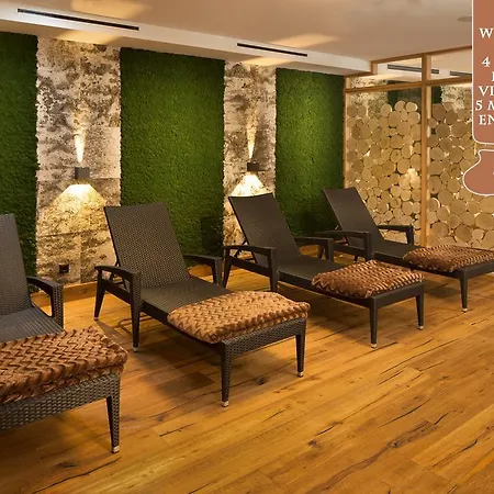 Viktoria Apartments: Family-friendly With 4-star Access