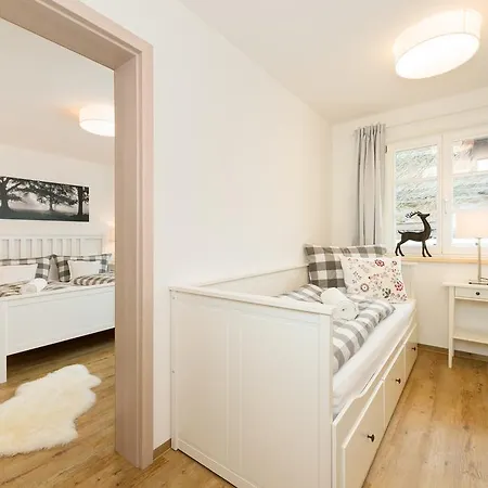 Viktoria Apartments: Family-friendly With 4-star Access